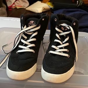 Roxy high top sneakers. SO CUTE!!
